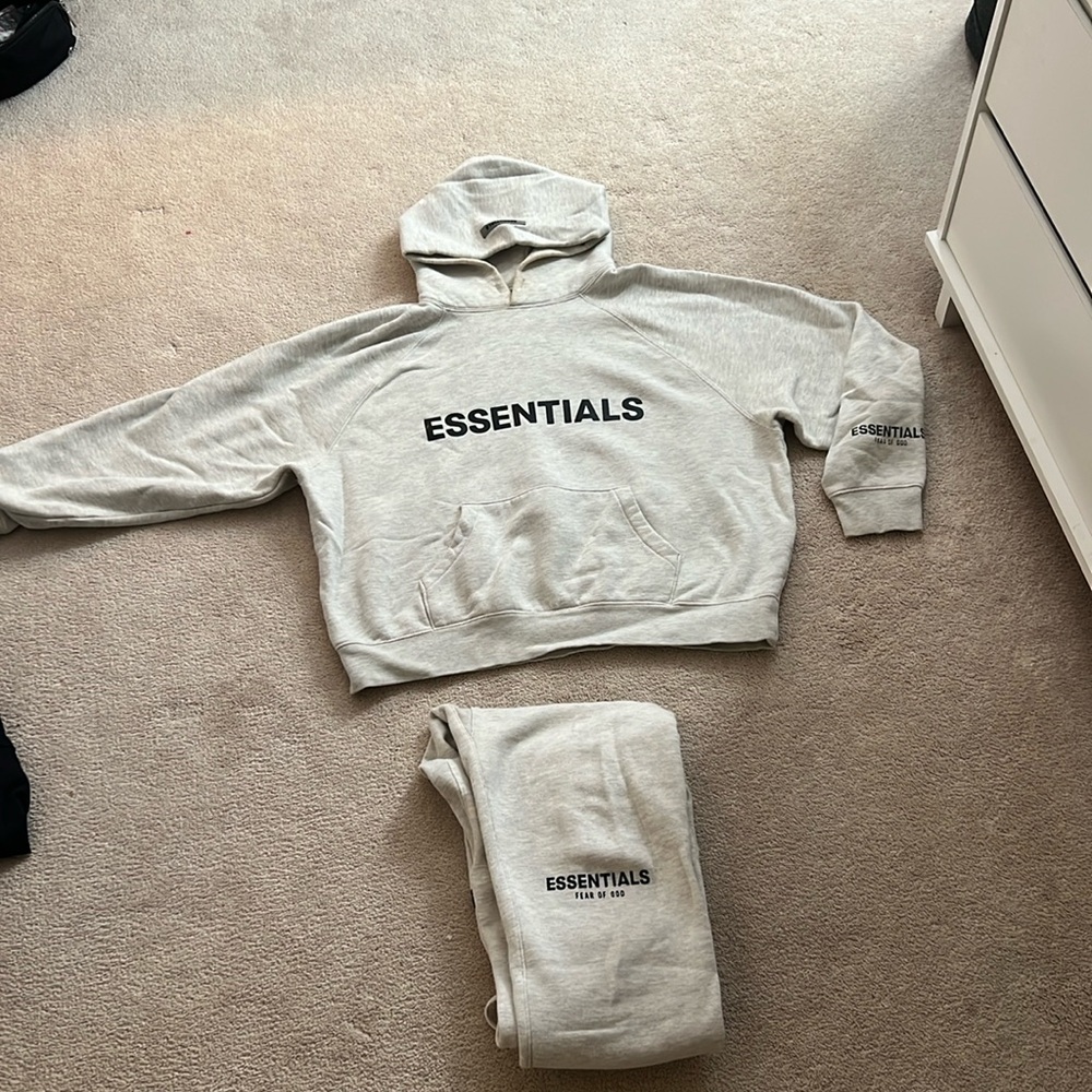Essentials sweat set